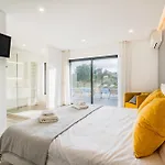 فيلة Bluehorizon Luxury البوفيرا